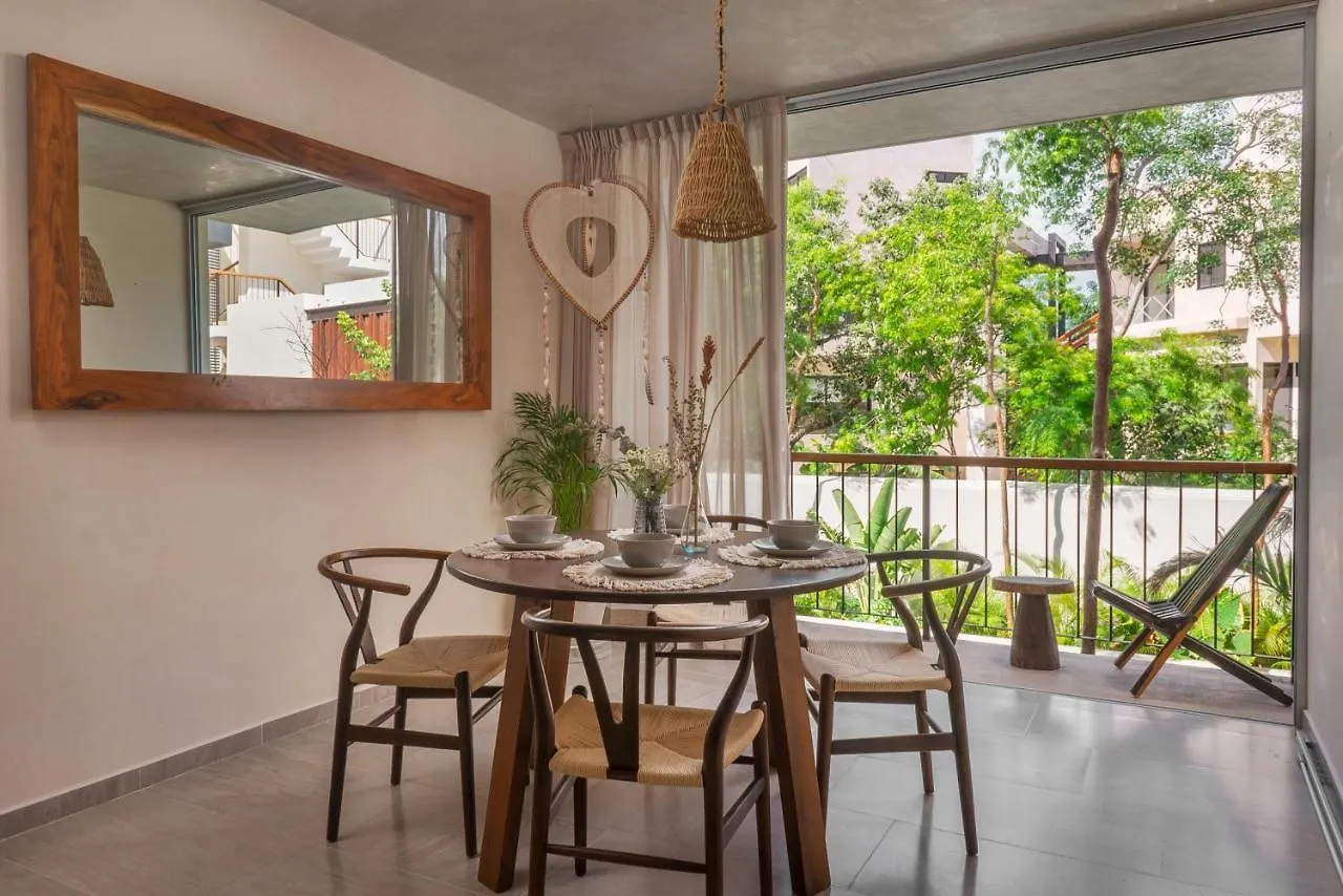 Daire Peaceful 1Br In Veleta, Pool & Balcony - A203